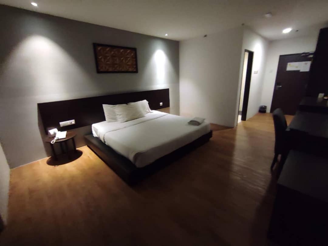 Hotel Cube Signature Куала Лумпур Екстериор снимка